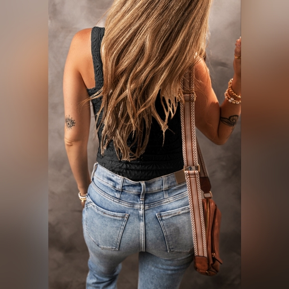 Square Neck Wide Strap Tank Top - Picture 2 of 6